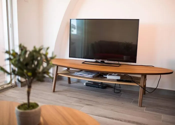 Zoe Apartment *