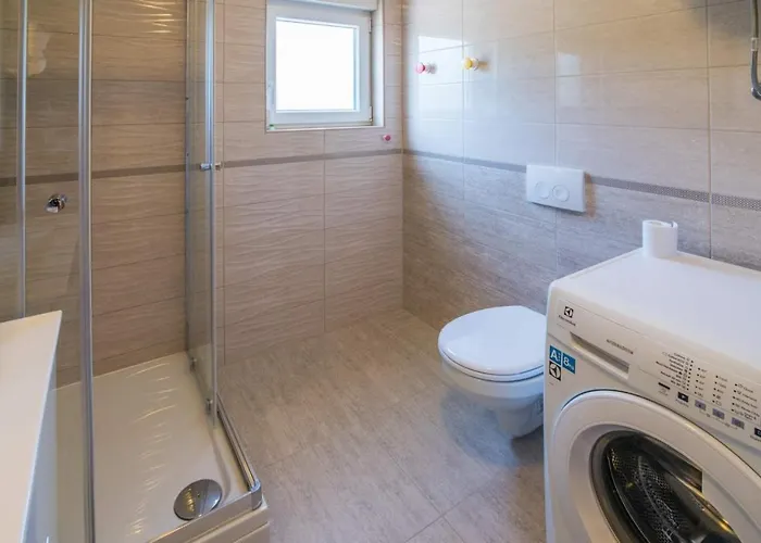 Apartment Zoe Vrbnik (Primorje-Gorski Kotar)